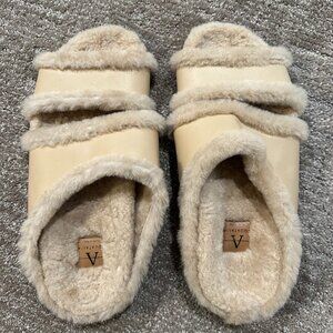 Aquatalia Slippers